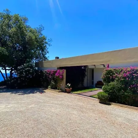 Acquarilli Villa *